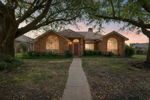 201 Brian Way, Red Oak, TX 75154