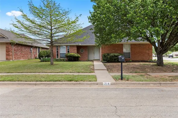 714 Remington Drive, Cleburne, TX 76033