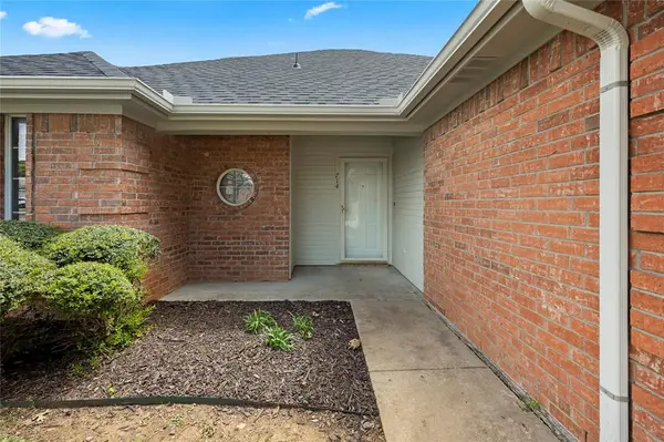 714 Remington Drive, Cleburne, TX 76033