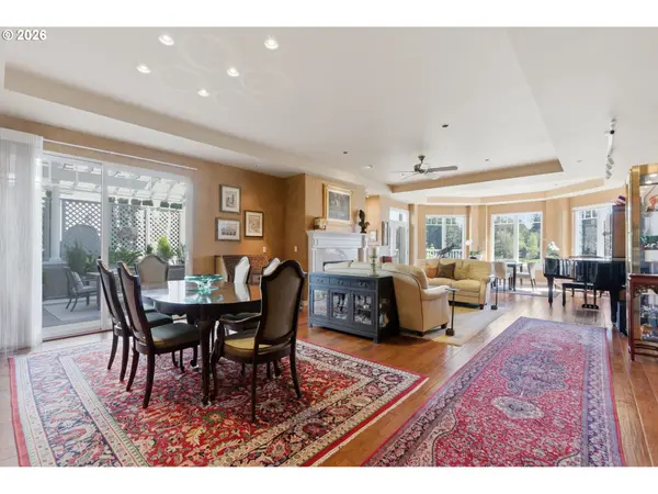 131 FURNACE ST #18, Lake Oswego, OR 97034