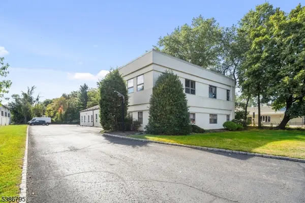 1167 ROUTE 22, Mountainside Boro, NJ 07092