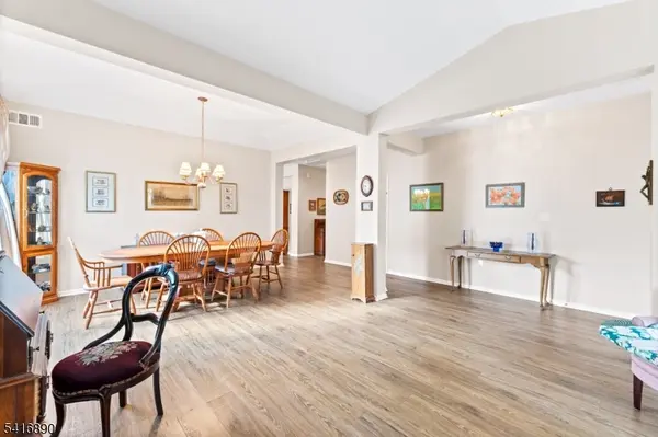 29 Stafford Ln, White Twp., NJ 07823