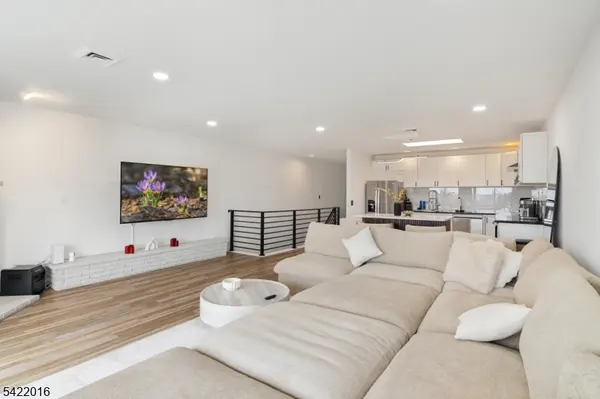 300 Gorge Rd #36, Cliffside Park Boro, NJ 07010