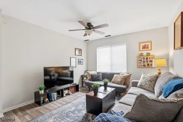 15276 Aspen Ct #276, Stanhope Boro, NJ 07874