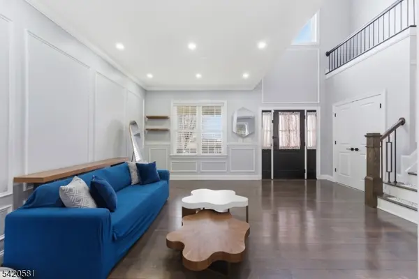 10 Hillside Ave, North Caldwell Boro, NJ 07006