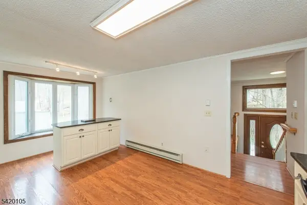 4 Rocky Way, Hampton Twp., NJ 07860