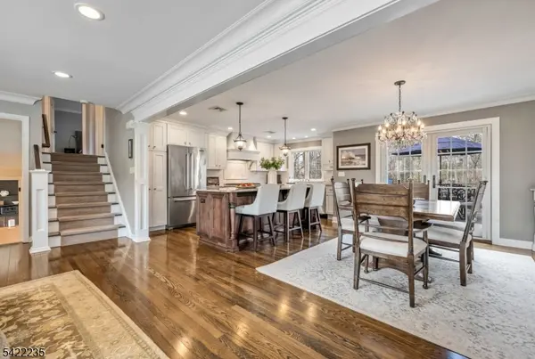 9 Oxford Dr, Livingston Twp., NJ 07039