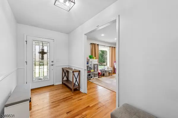 60 W Springtown Rd, Washington Twp., NJ 07853