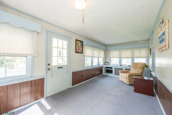 11 Oak Grove Rd, Caldwell Boro Twp., NJ 07006