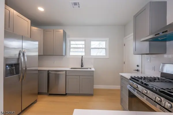 59 Watchung Plz #2, Montclair Twp., NJ 07042