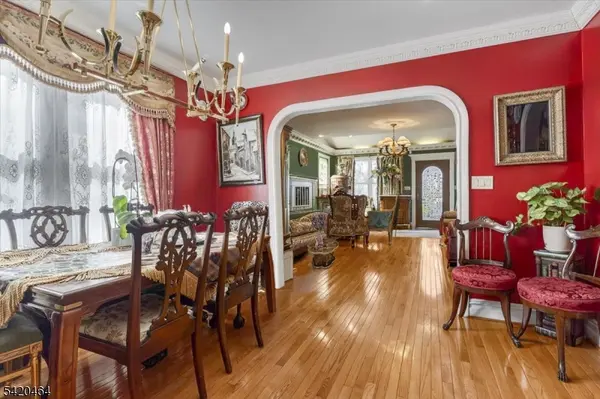 12-17 Roosevelt Pl, Fair Lawn Boro, NJ 07410