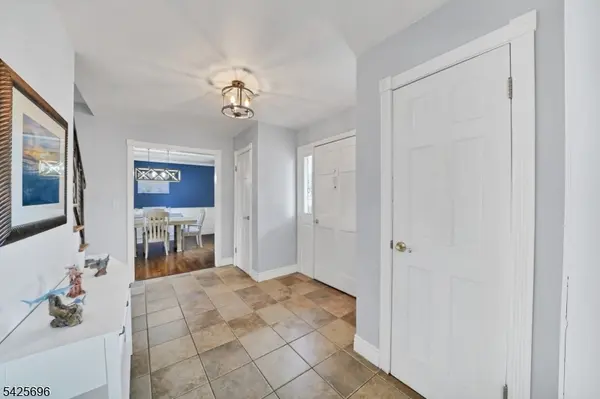 30 Aldersgate Cir, Mount Olive Twp., NJ 07828