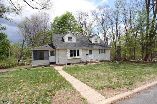 71 Dawn Ave, North Haledon Boro, NJ 07508