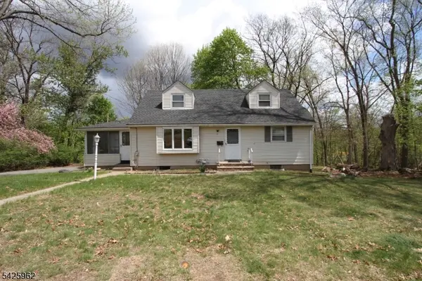 71 Dawn Ave, North Haledon Boro, NJ 07508