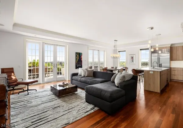 40 W Park Pl #703, Morristown Town, NJ 07960