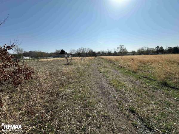 1.43 acres Westfield DR, Flushing, MI 48433