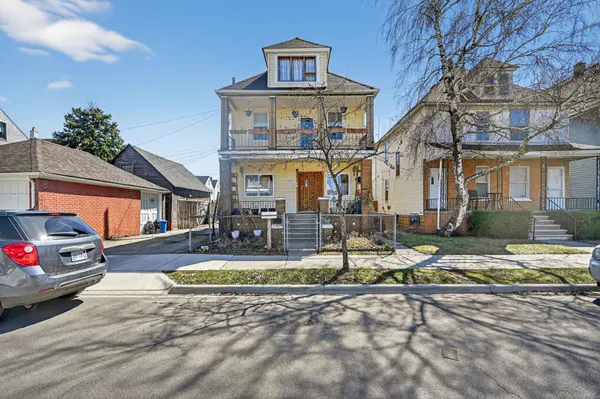 3034 Evaline ST, Hamtramck, MI 48212