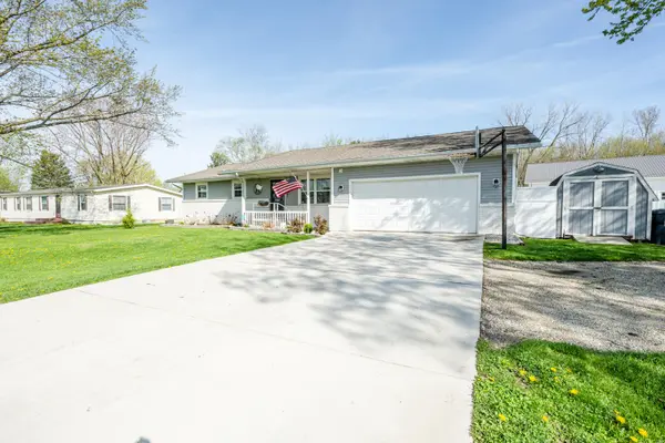 549 Manitou RD, St. Joseph Twp, MI 49085
