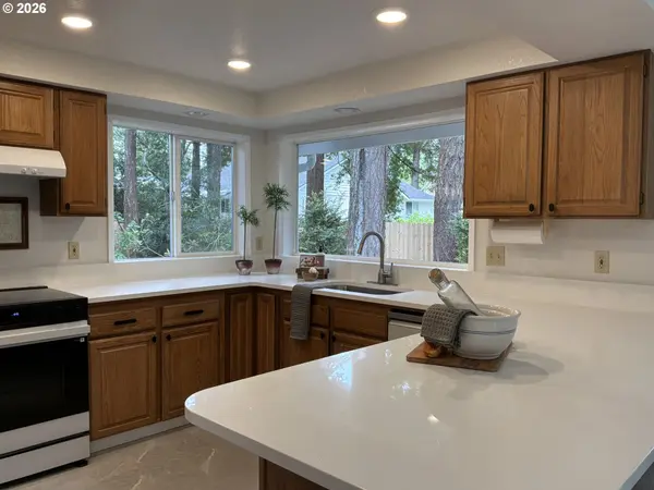 2372 S 22ND CT, Florence, OR 97439