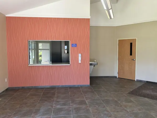 6170 US-31 N, Acme Twp, MI 49690