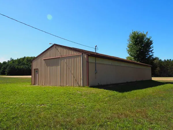 4106 Waug RD, Joyfield Twp, MI 49616