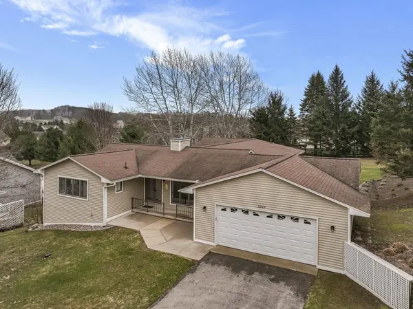 5529 Heritage WAY, Garfield Twp, MI 49685