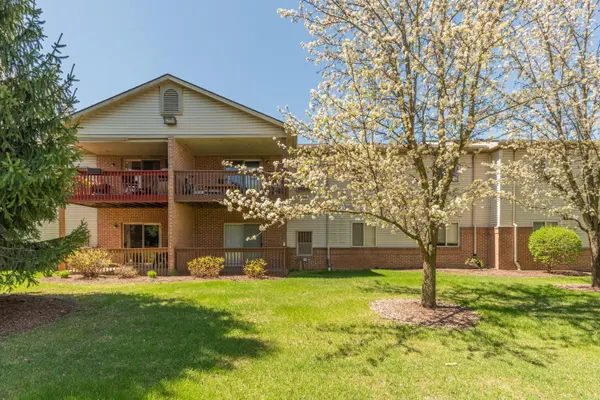 2482 Eagles CIR ##6, Ypsilanti City, MI 48197