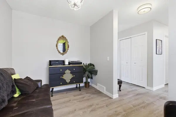 44 Cimarron Grove WAY, Okotoks, AB T1S 2L9