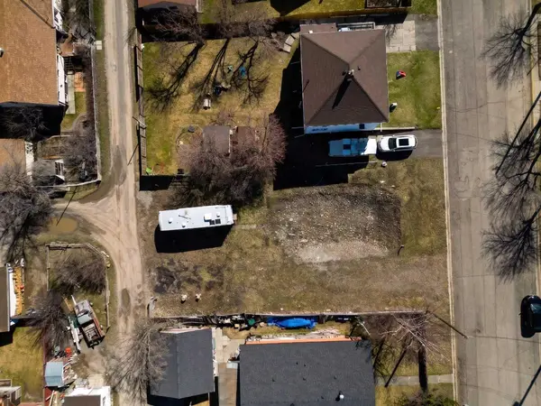 13117 22 AVE, Blairmore, AB T0K 0E0