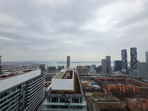 180 Front ST E #4309, Toronto C08, ON M5A 0K9