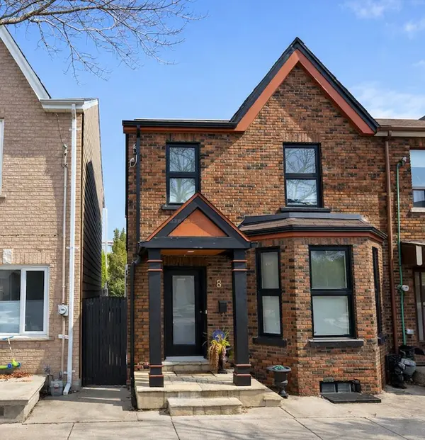 38 Henderson AVE, Toronto C01, ON M6J 2B8