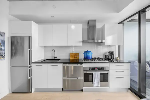 224 King ST W #3102, Toronto C01, ON M5H 0A6