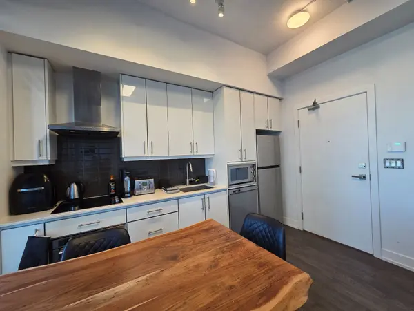 75 The Donway N/A W #613, Toronto C13, ON M3C 2E9