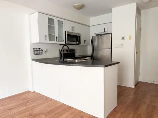 42 Western Battery RD #734, Toronto C01, ON M6K 3P1