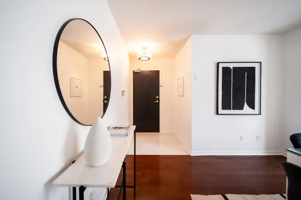 230 King ST E #1105, Toronto C08, ON M5A 1K5