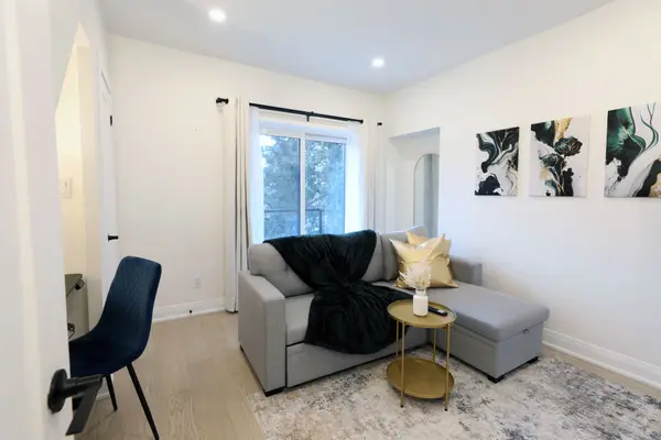 36 Tennis CRES, Toronto E01, ON M4K 1J3