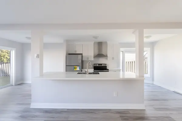 9 Birchfield DR, Clarington, ON L1E 1Y2