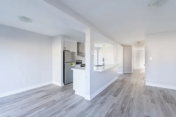 9 Birchfield DR, Clarington, ON L1E 1Y2