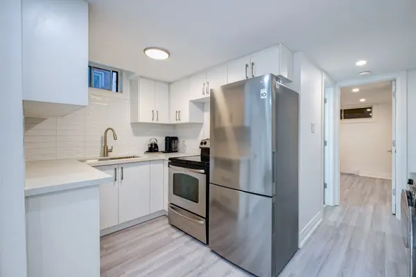 15 Ivy AVE #Lower, Toronto E01, ON M4L 2H6