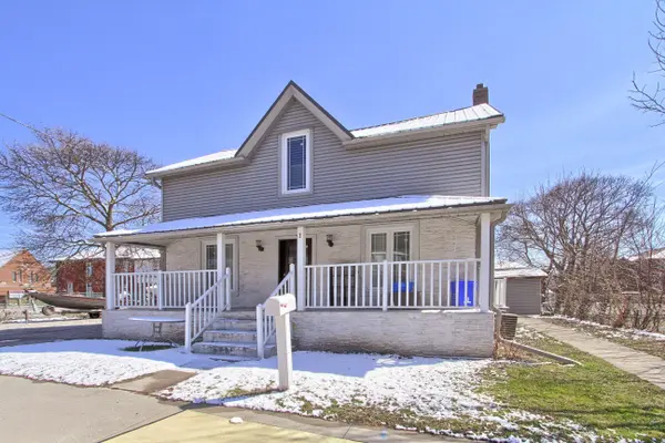 17 Royal ST #Upper, Oshawa, ON L1H 2T5