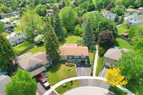 122 Valleyview CRES W, Bradford West Gwillimbury, ON L3Z 1S7