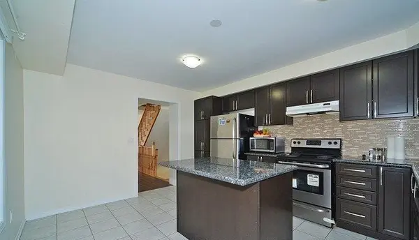 32 Truchard AVE, Markham, ON L6C 0N2