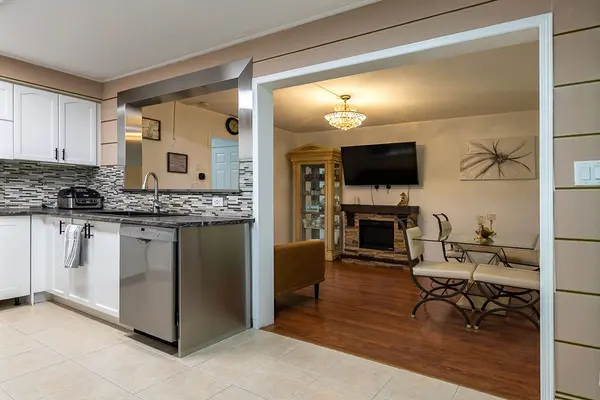 65 West Park AVE, Bradford West Gwillimbury, ON L3Z 0A7