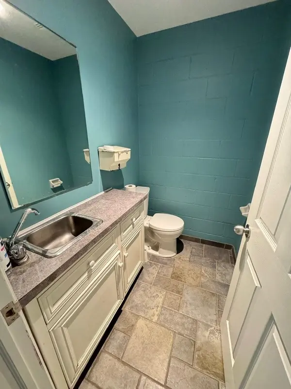 1260 Journey's End CIR #10, Newmarket, ON L3Y 8Z7