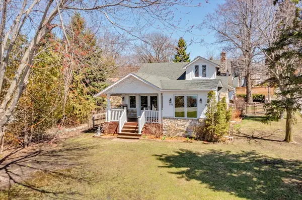 181 Lake DR N, Georgina, ON L4P 3C8