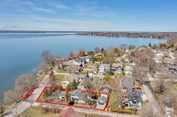 181 Lake DR N, Georgina, ON L4P 3C8