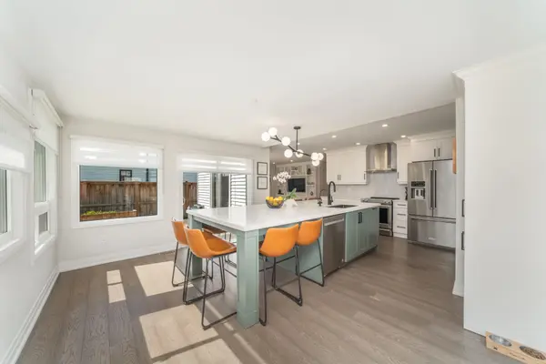 1879 Ashwood AVE, Innisfil, ON L9S 1W1