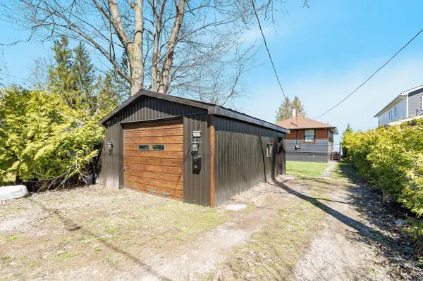 2305 Crystal Beach RD, Innisfil, ON L9S 3W8
