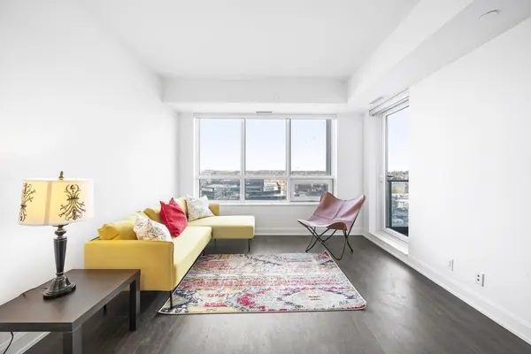 12 Gandhi LN #815, Markham, ON L3T 0G8