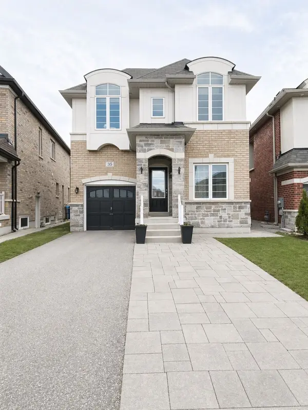 35 Kavanagh AVE E #Bsmt, East Gwillimbury, ON L9N 0P6
